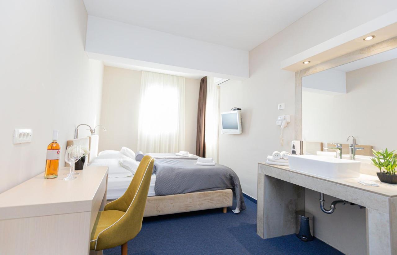 Hotel Bozikovina 3 Podstrana Exteriör bild